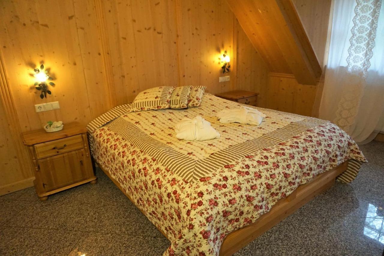 Landhotel Gutshof Camping Badhuetten Тетнанг Екстериор снимка