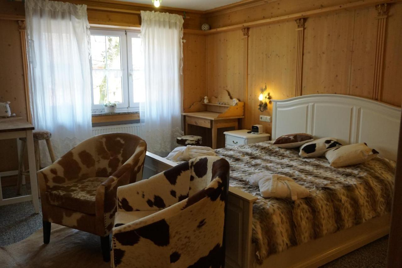 Landhotel Gutshof Camping Badhuetten Тетнанг Екстериор снимка